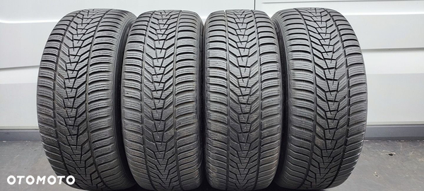 Opony zimowe Hankook Winter icept evo3 245/55R17 102 V