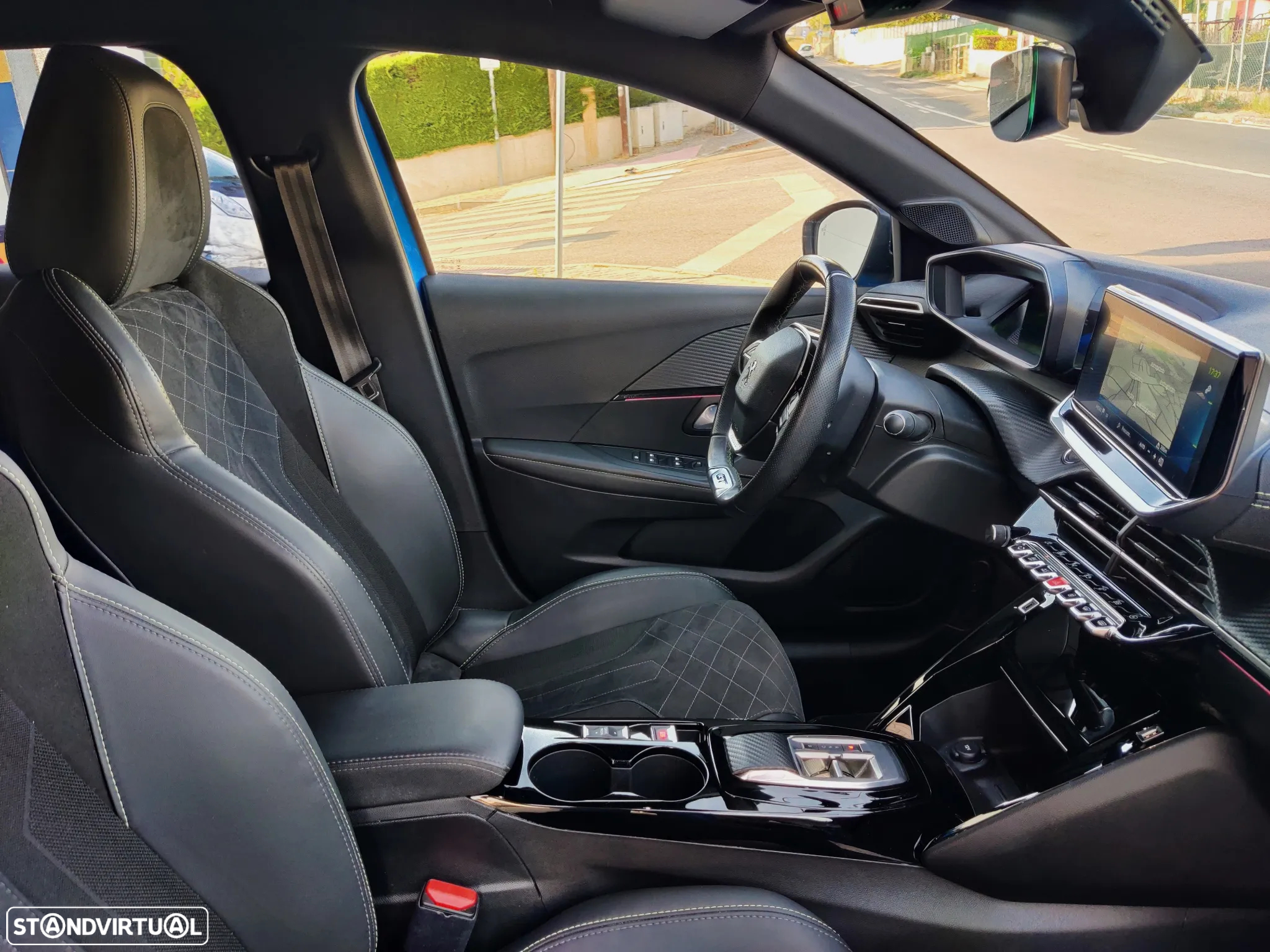 Peugeot e-208 50 kWh GT - 15