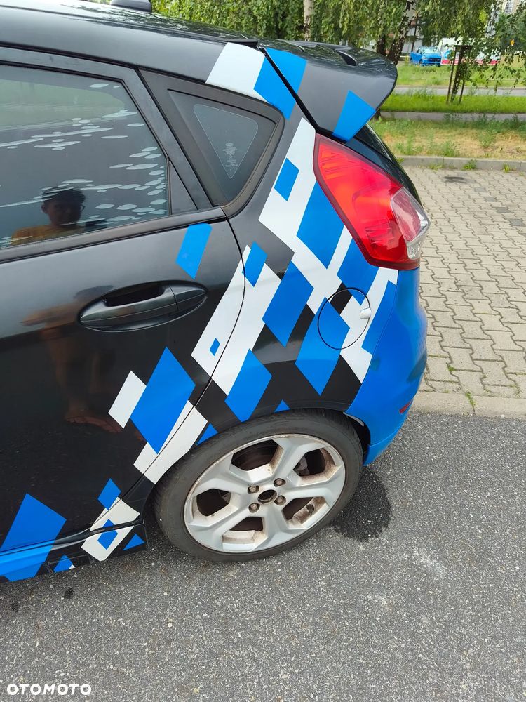 Ford Fiesta ST - 27