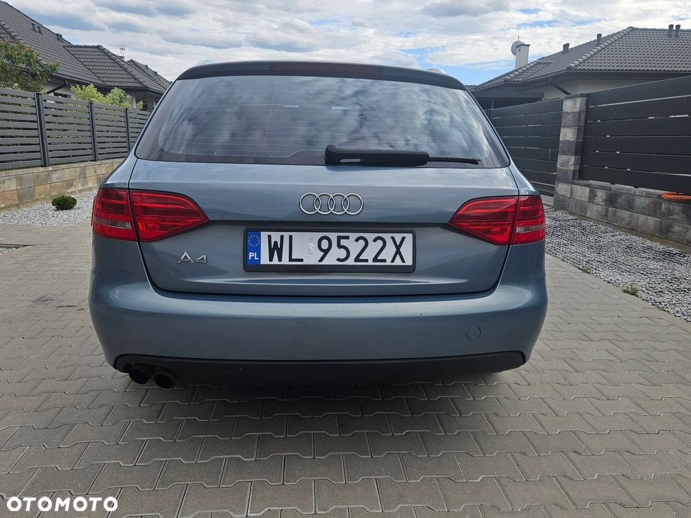 Audi A4 Avant - 5