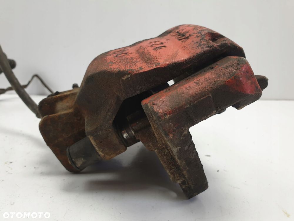 Volvo S80 2.8 T6 LEWY PRZEDNI ZACISK HAMULCOWY - 6