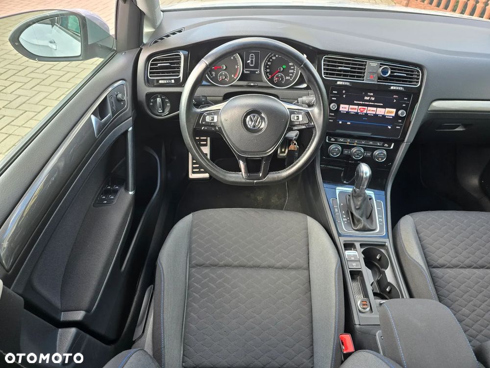 Volkswagen Golf - 7