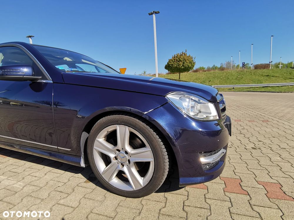 Mercedes-Benz Klasa C 300 4Matic 7G-TRONIC Avantgarde - 12
