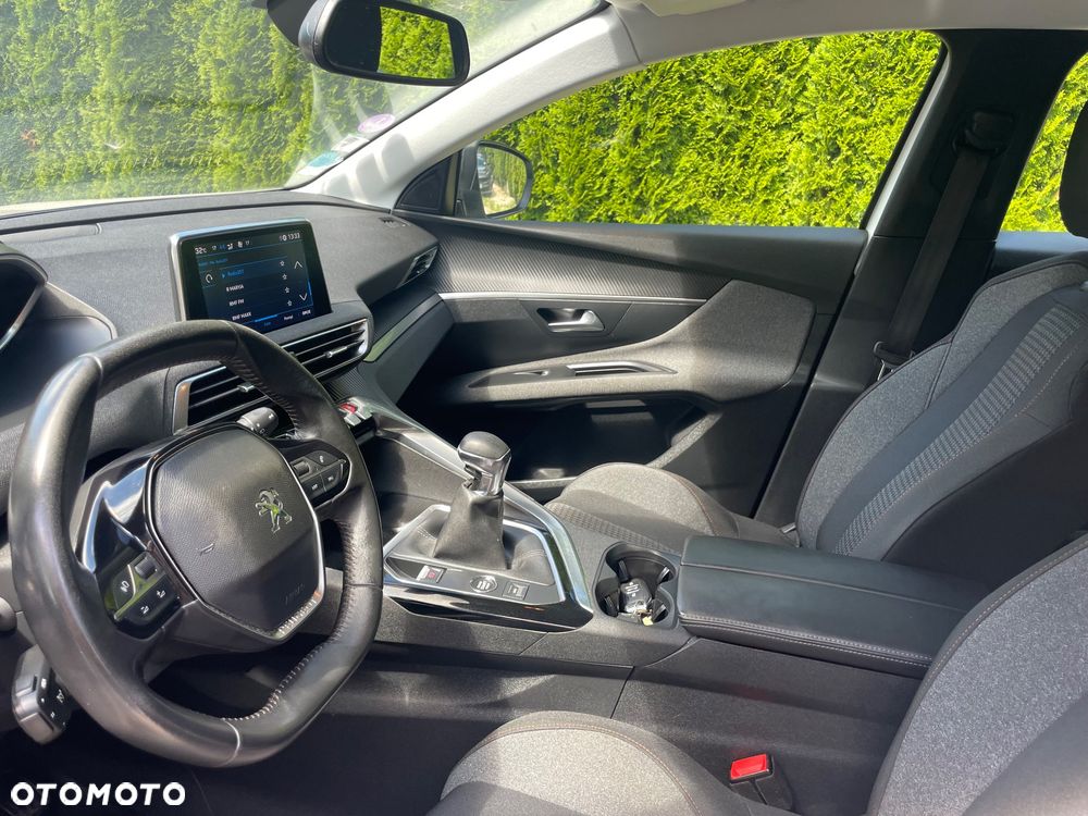 Peugeot 3008 1.2 PureTech GPF Allure S&S - 5