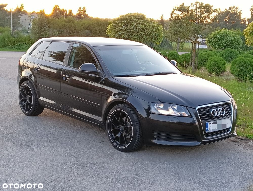 Audi A3 Sportback - 2