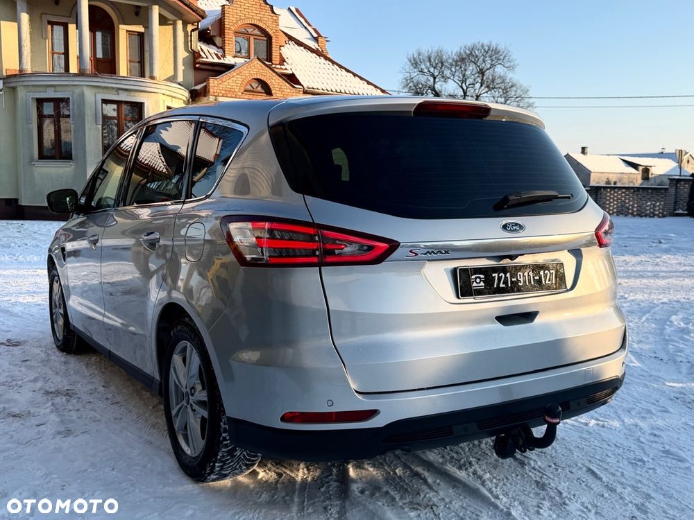 Ford S-Max - 13