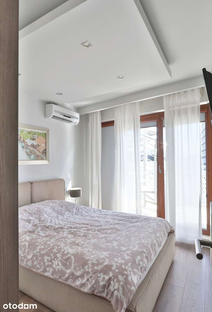 2 pokoje,48m2,ul. Wronia /Hotel Hilton/ OXYGEN/ Nowe z Tarasem /Garaż