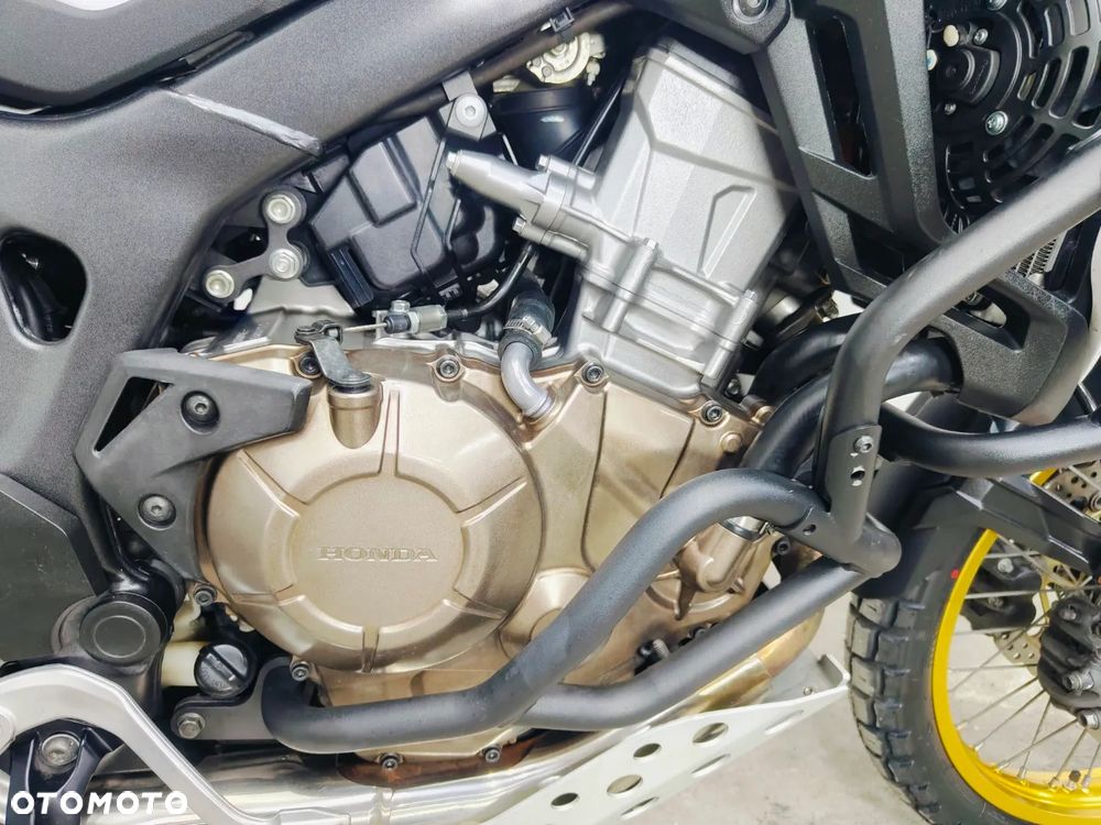 Honda CRF - 8
