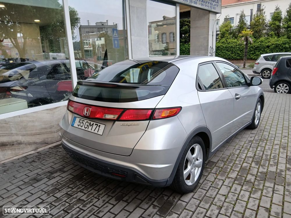 Honda Civic 1.4 Comfort - 10