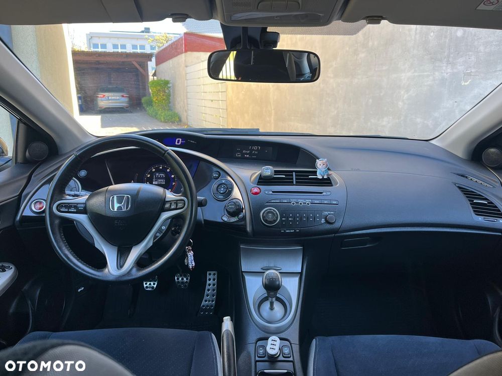 Honda Civic 1.8 Comfort - 12