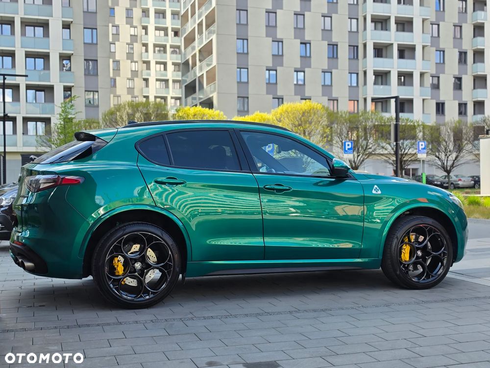 Alfa Romeo Stelvio 2.9 V6 Bi-Turbo Quadrifoglio Q4 - 3