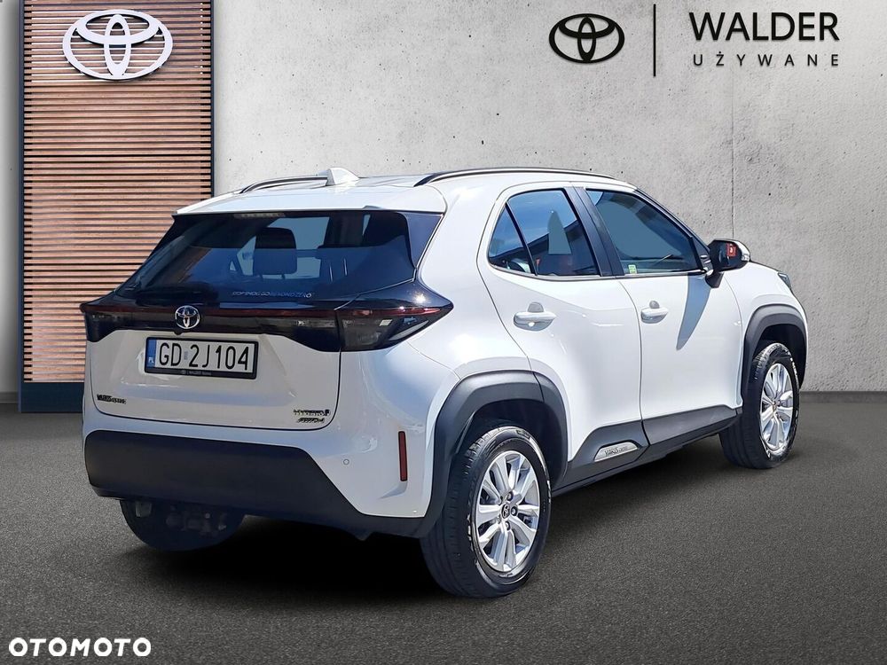 Toyota Yaris Cross Hybrid 1.5 Comfort 4x4 - 6