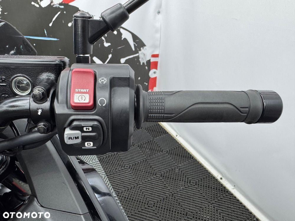 Honda NC - 25
