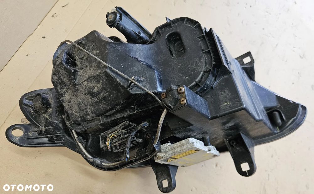 BMW Z4 E85 lampa przód przednia prawa  lewa xenon   EN - 8