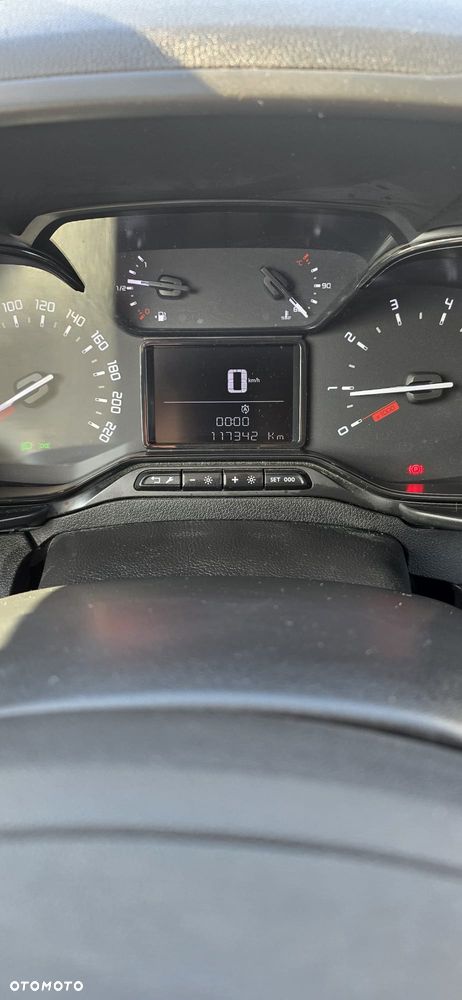 Toyota Proace city - 8