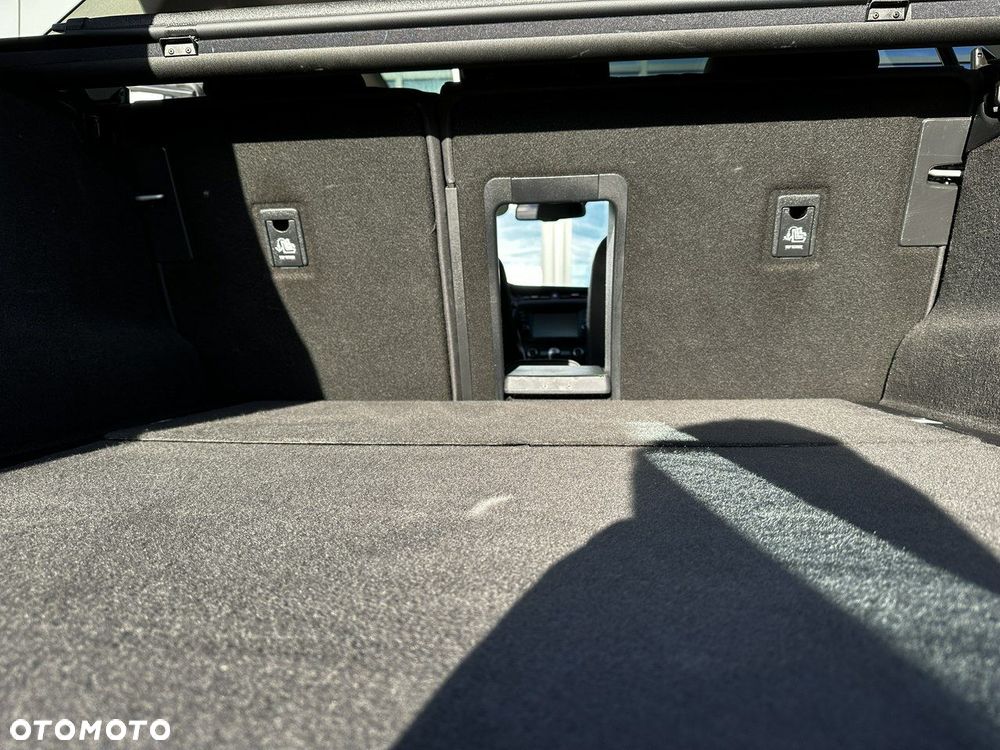 Toyota Avensis 1.8 Premium - 33