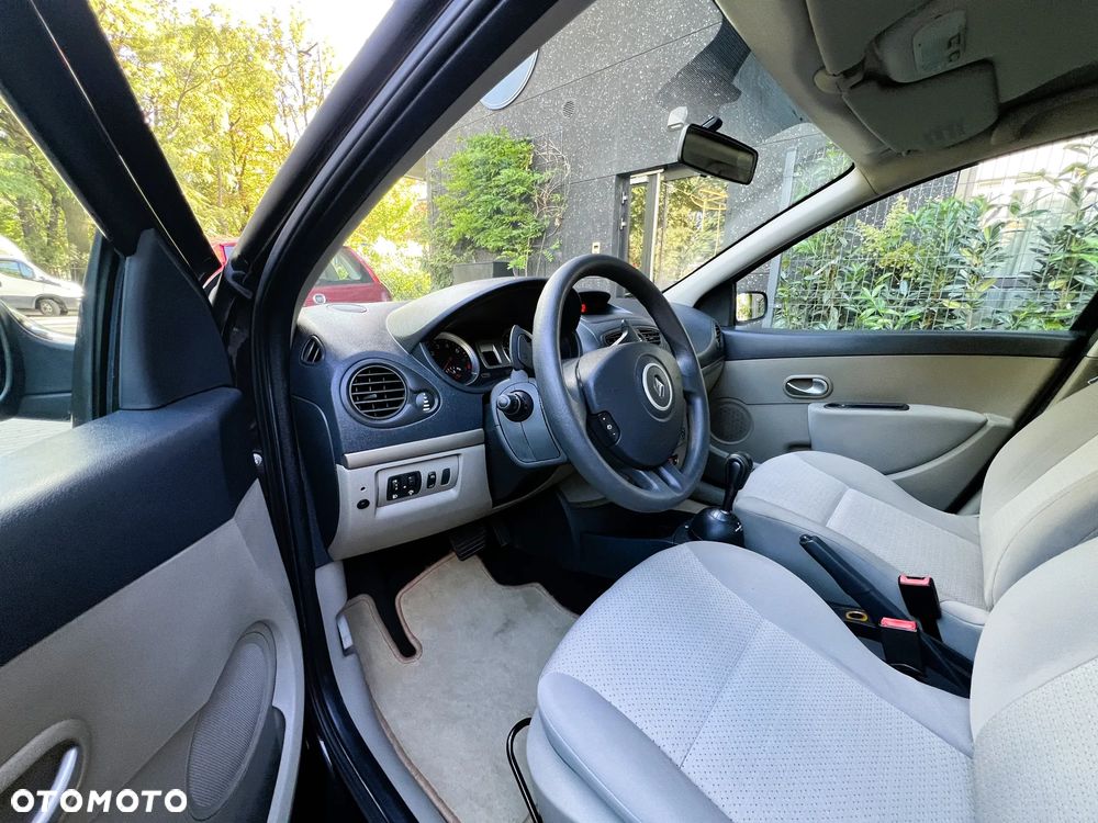 Renault Clio - 5