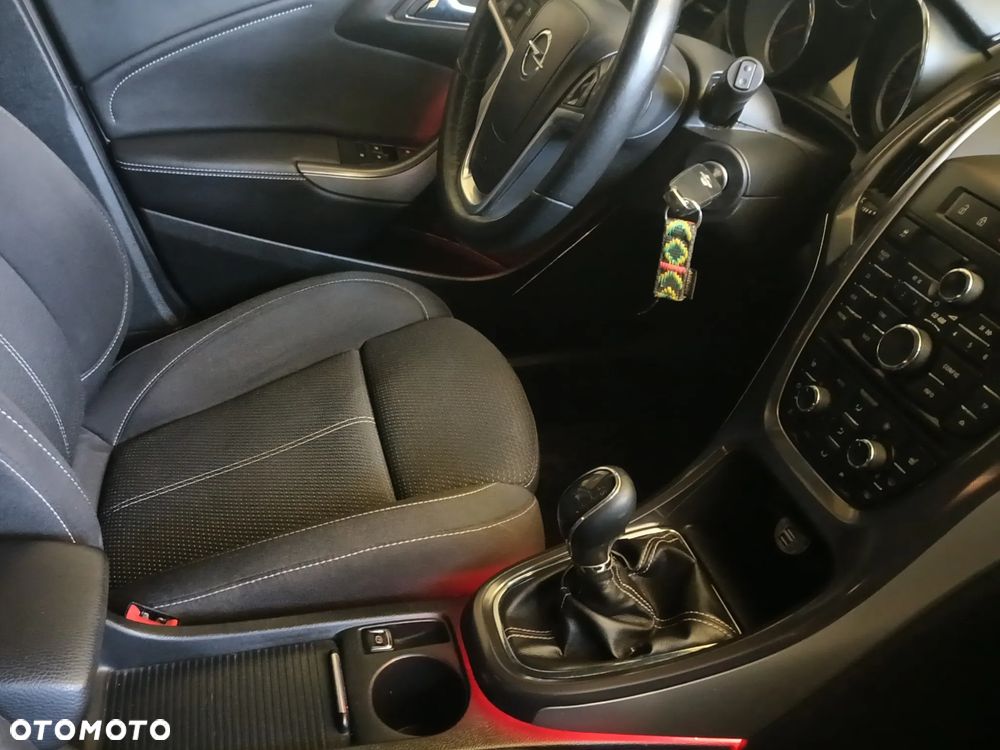 Opel Astra 1.4 T Cosmo - 39