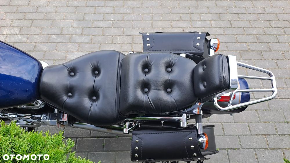 Suzuki Intruder - 24