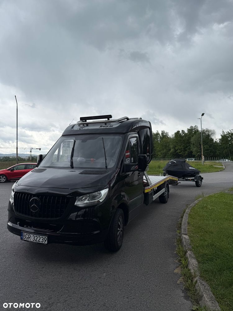 Mercedes-Benz Sprinter - 14