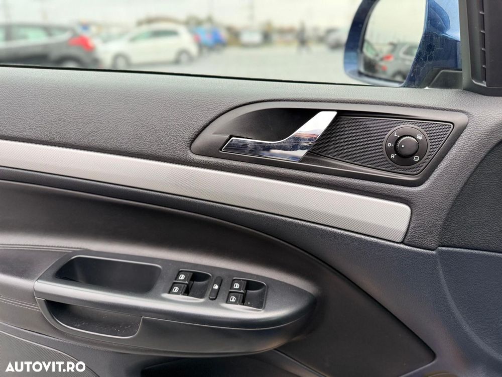 Skoda Octavia 1.6 TDI DPF DSG Elegance - 14