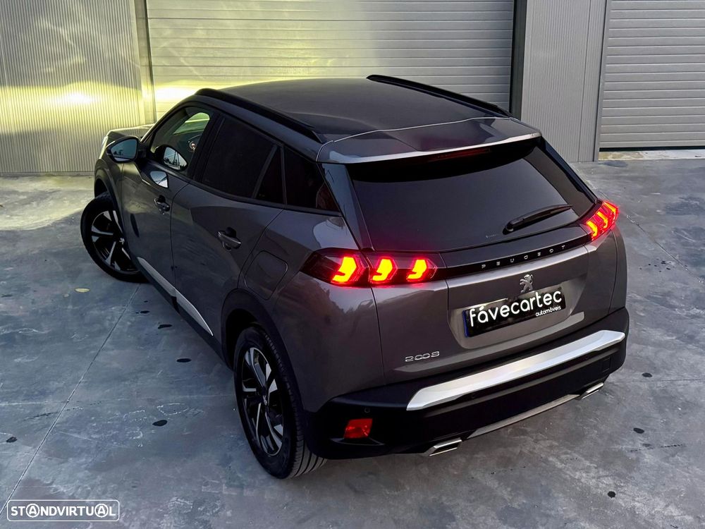 Peugeot 2008 1.2 PureTech Allure EAT8 - 19