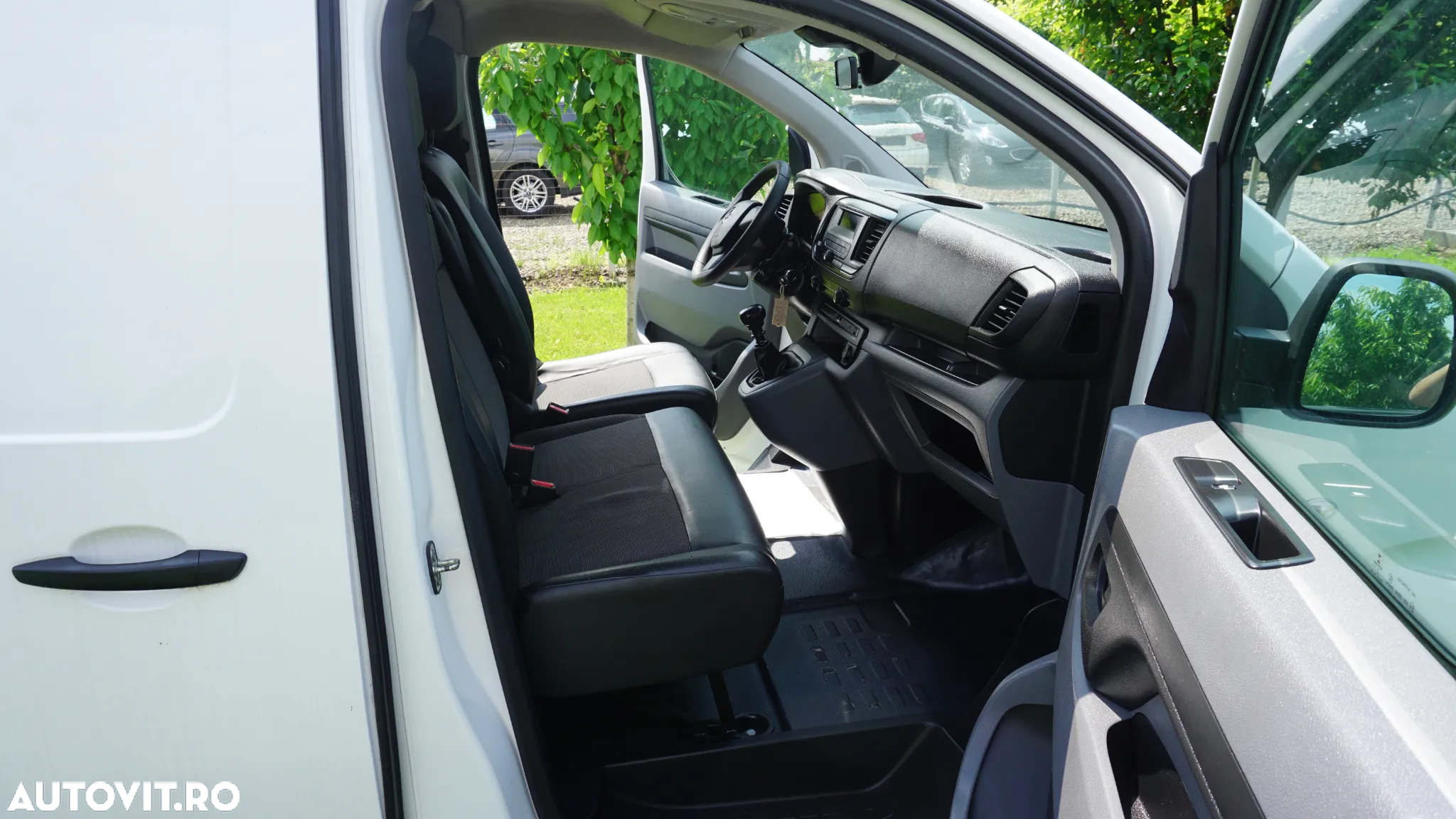Opel VIVARO - 8