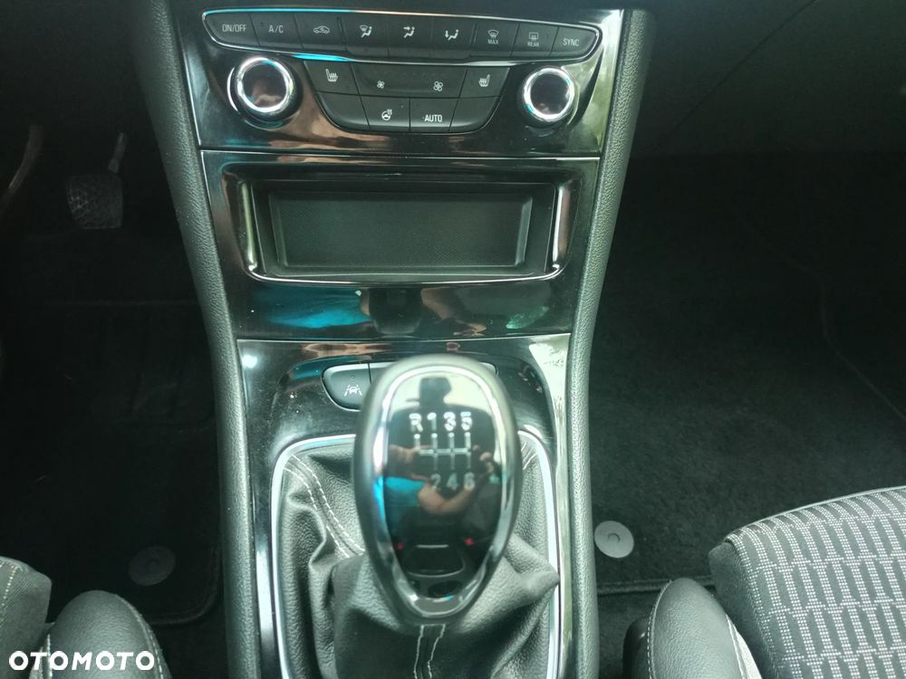 Opel Astra 1.2 Turbo Elegance - 13