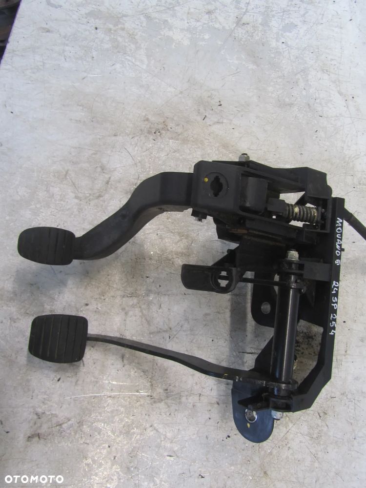 opel movano III pedały sprzęgła hamulca