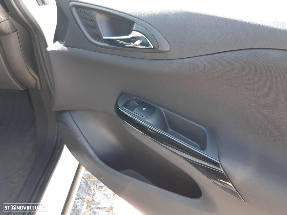 Opel Corsa-e - 15