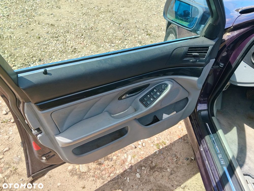 BMW Seria 5 - 15