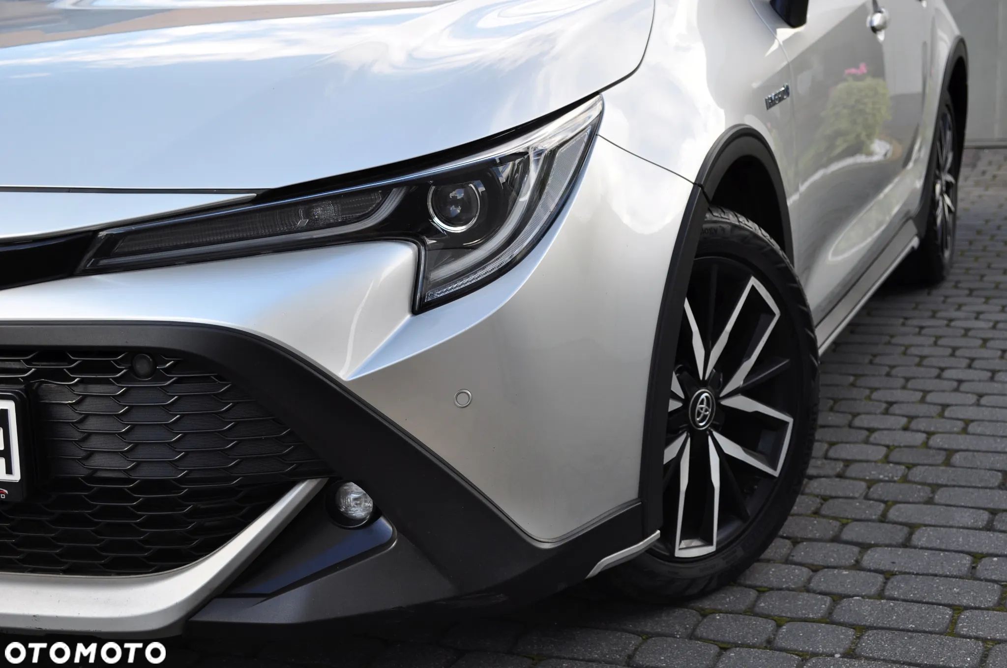 Toyota Corolla 1.8 Hybrid Trek - 1