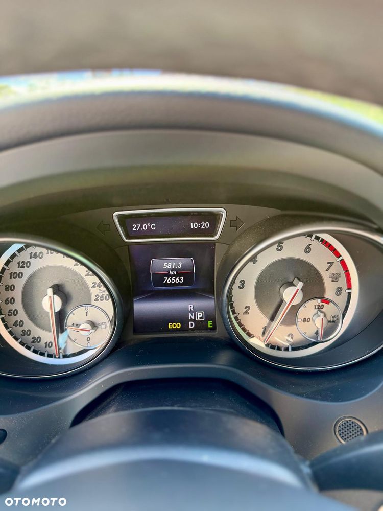 Mercedes-Benz GLA 250 4-Matic - 8