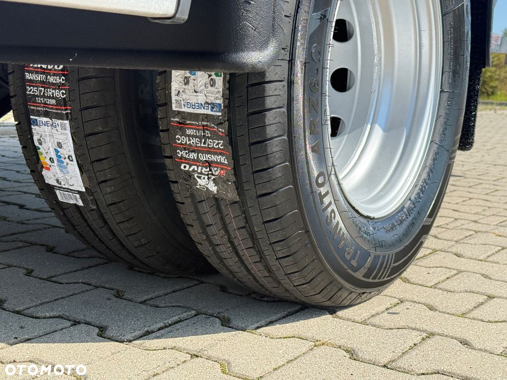 Iveco DAILY 70-180 180KM * 10 E.Palet Kontener *+Winda 1000KG BOGATA Opcja Wyposażenia!!! - 33