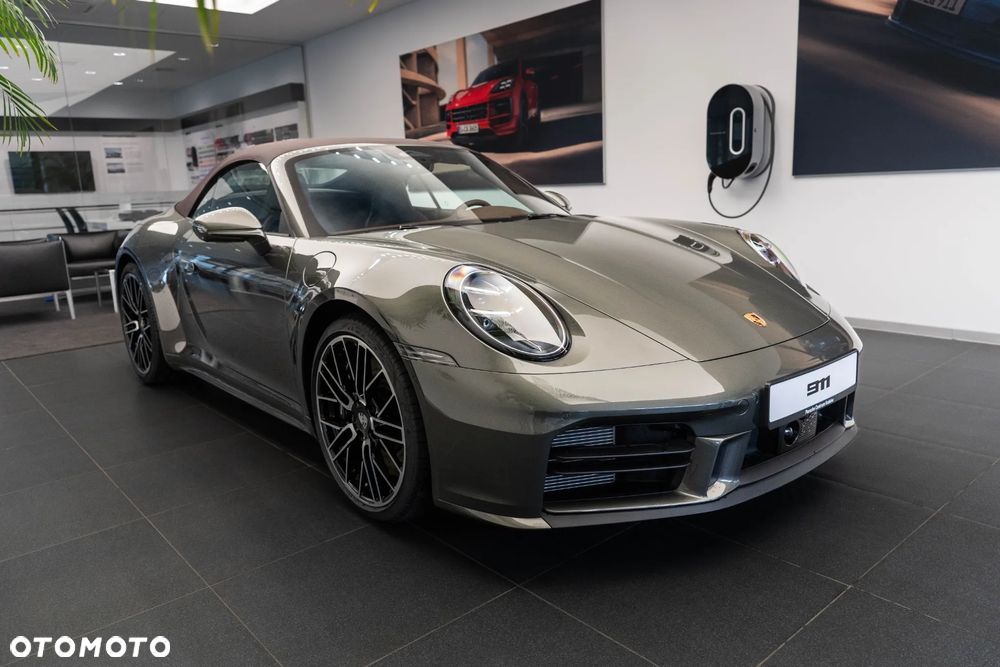 Porsche 911 Carrera 4S - 8