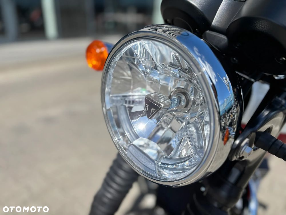Triumph Bonneville - 14