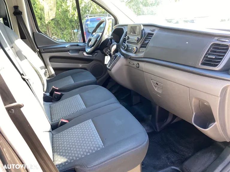 Ford Tourneo Custom Bus 320 2.0 EcoBlue 130 CP L1H1 Trend Aut. - 11