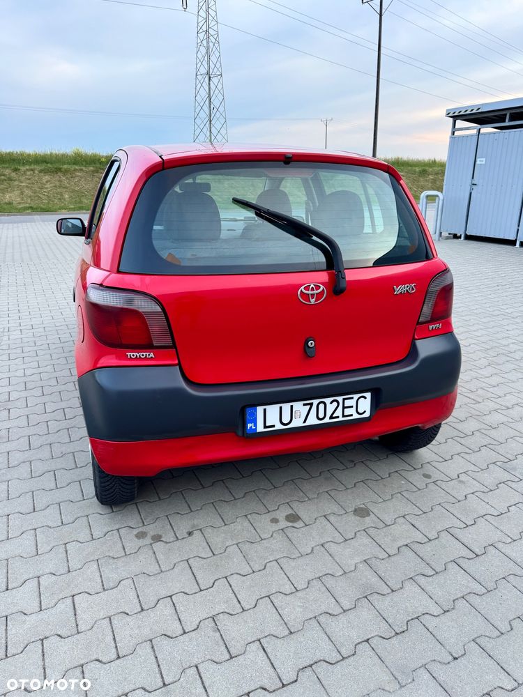 Toyota Yaris 1.0 Luna - 4
