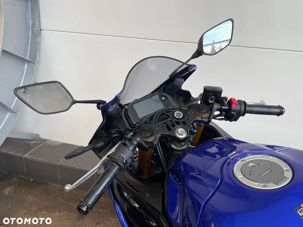 Yamaha R3 - 7