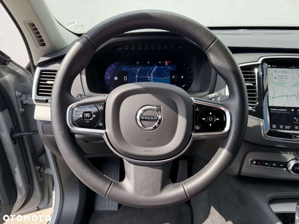 Volvo XC 90 - 12