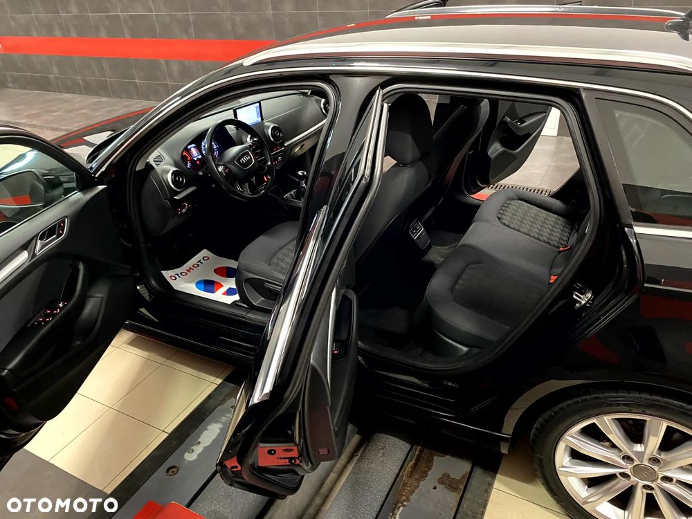 Audi A3 Sportback 1.6 TDI clean diesel Ambiente - 22