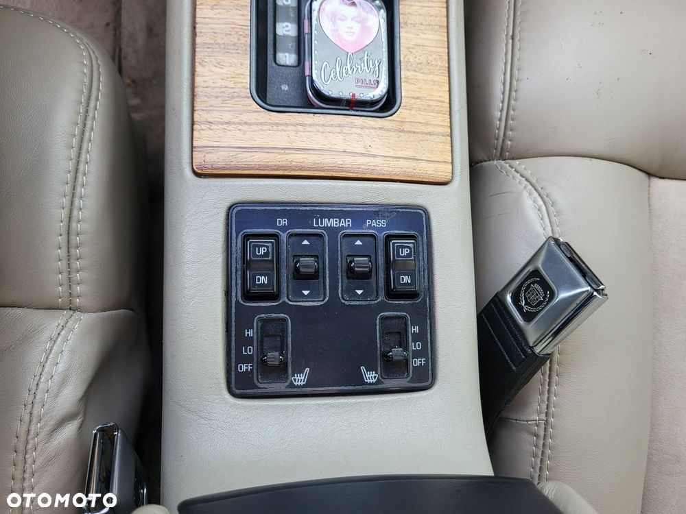 Cadillac Seville - 36