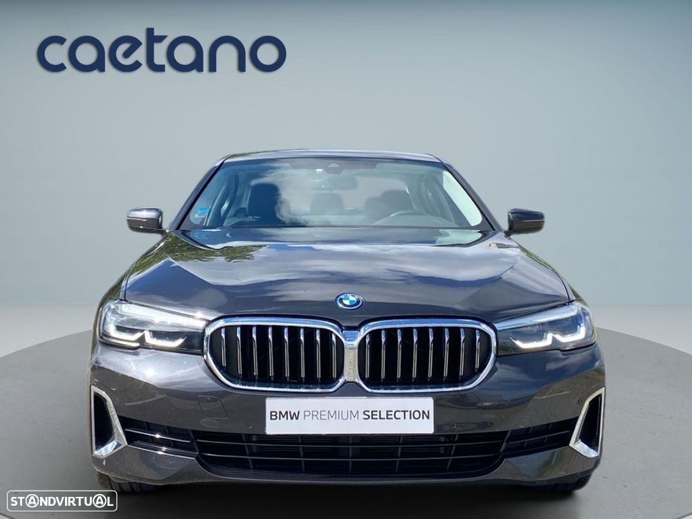 BMW 530 e Line Luxury - 24