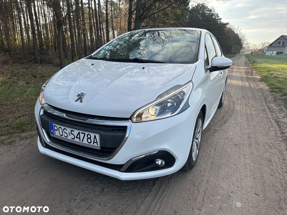 Peugeot 208 - 6