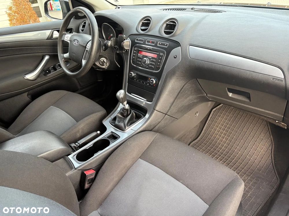 Ford Mondeo 2.0 TDCi Platinium X Plus (Titanium) - 21