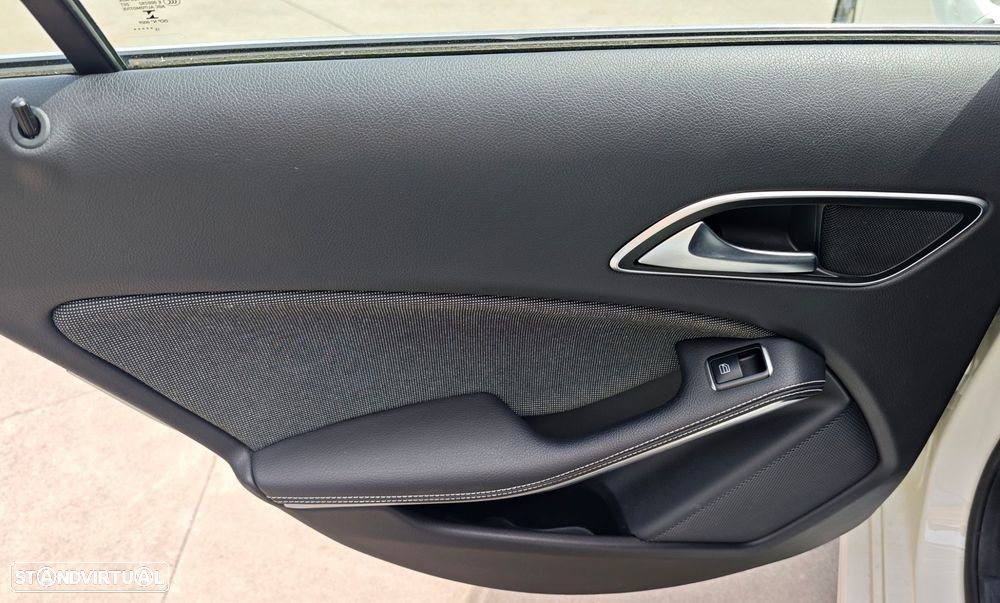 Mercedes-Benz A 180 d Urban - 19