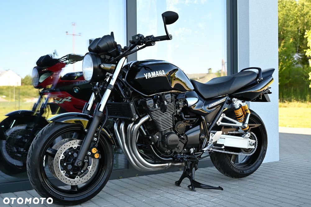 Yamaha XJR - 41