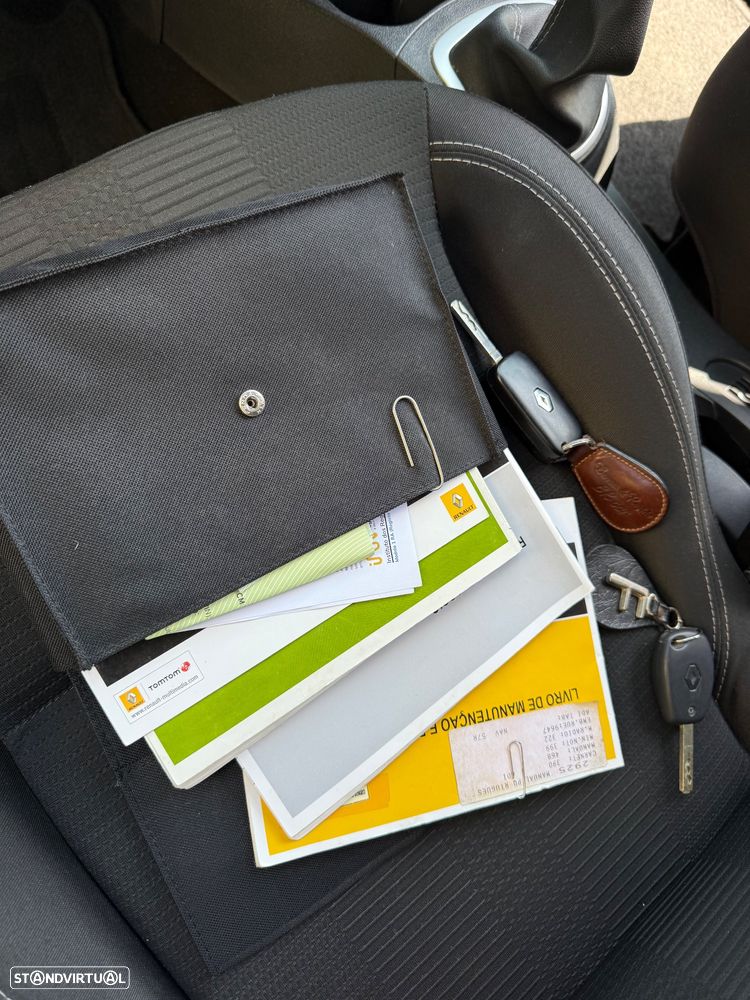 Renault Clio 1.2 16V Confort 130g - 13