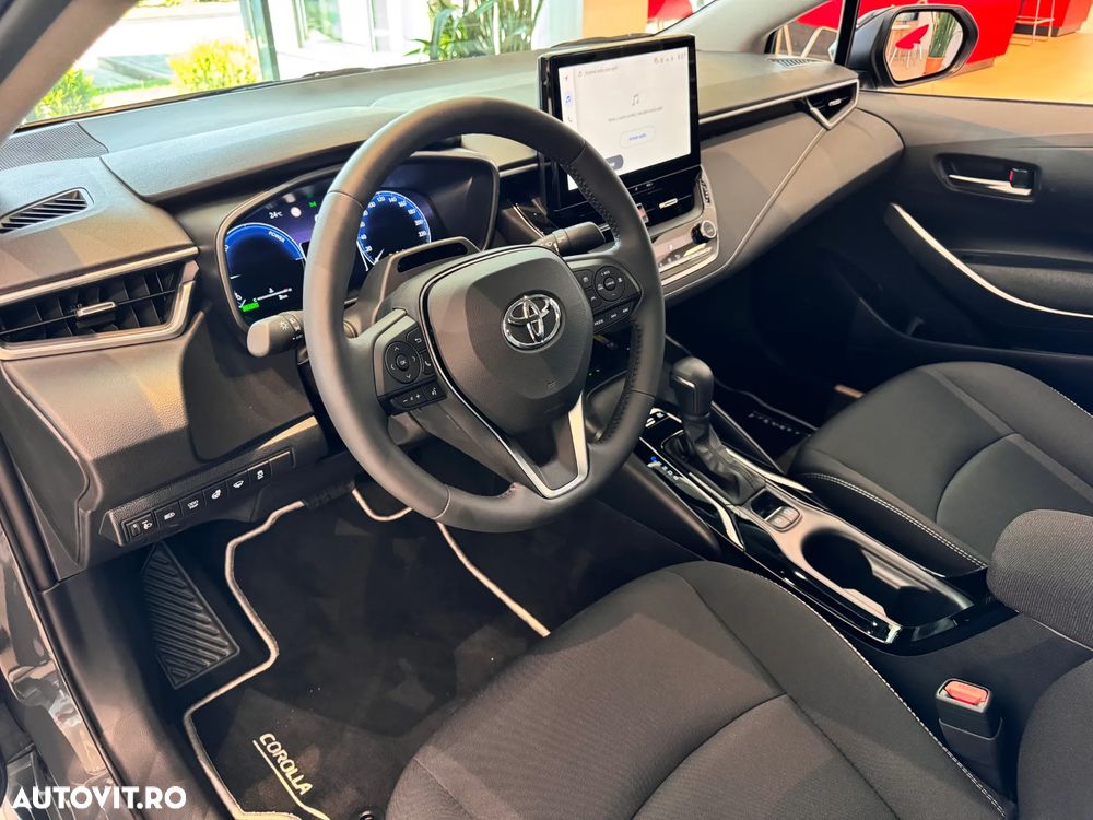 Toyota Corolla Sedan 1.8 HSD Dynamic - 11