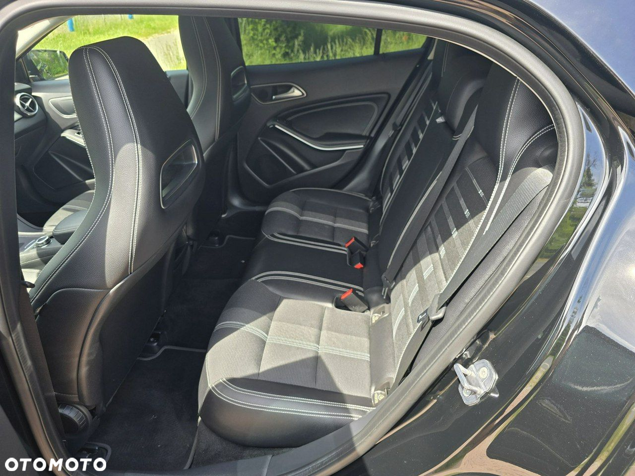 Mercedes-Benz GLA - 19